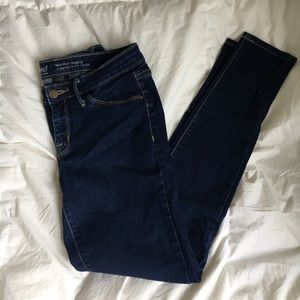 Mid rise jegging. Super skinny jeans